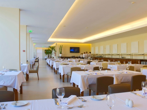 Imagen del bar/restaurante del Hotel The Westin Salgados Beach Resort, Algarve. Foto 11