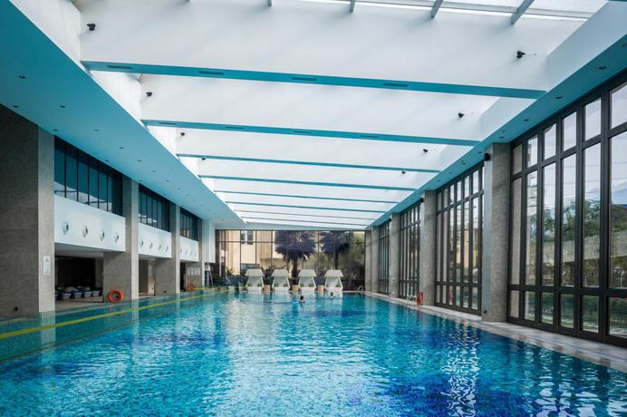 Imagen de la piscina del Hotel The Westin Shimei Bay Resort. Foto 18