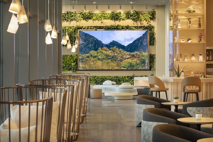 Imagen del bar/restaurante del Hotel The Westin Tempe. Foto 3