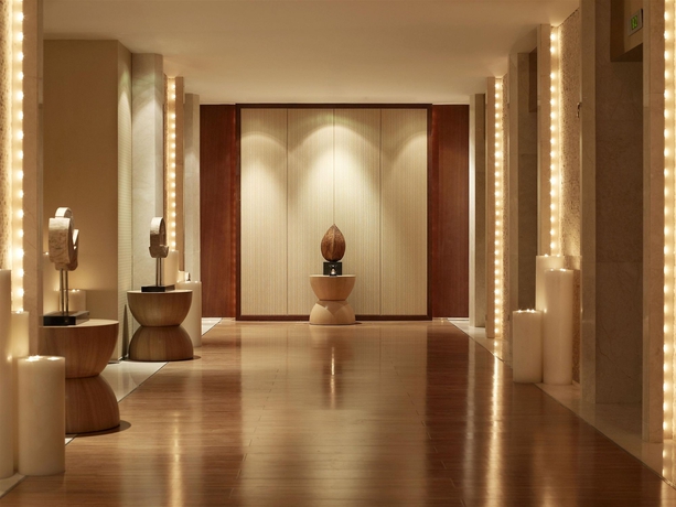 Imagen de la piscina del Hotel The Westin Tianjin. Foto 15