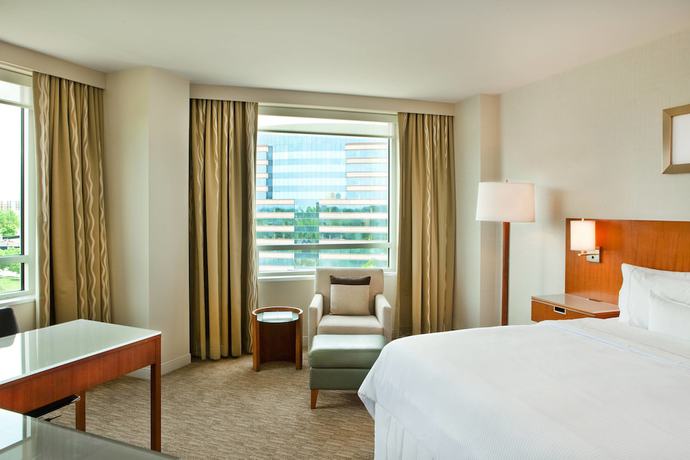 Imagen de la habitación del Hotel The Westin Washington Dulles Airport. Foto 11
