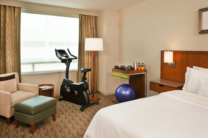 Imagen de la habitación del Hotel The Westin Washington Dulles Airport. Foto 13