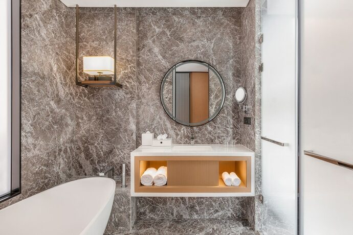 Imagen de la habitación del Hotel The Westin Wuhan Hanyang. Foto 14