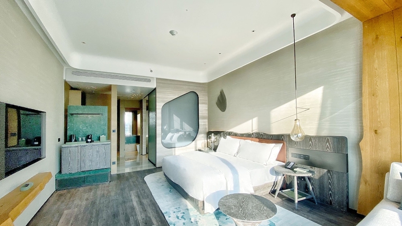 Imagen de la habitación del Hotel The Westin Yantai. Foto 7