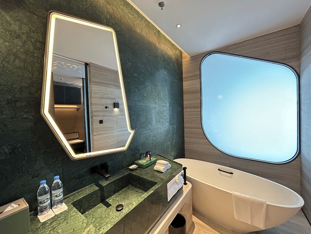 Imagen de la habitación del Hotel The Westin Yantai. Foto 8