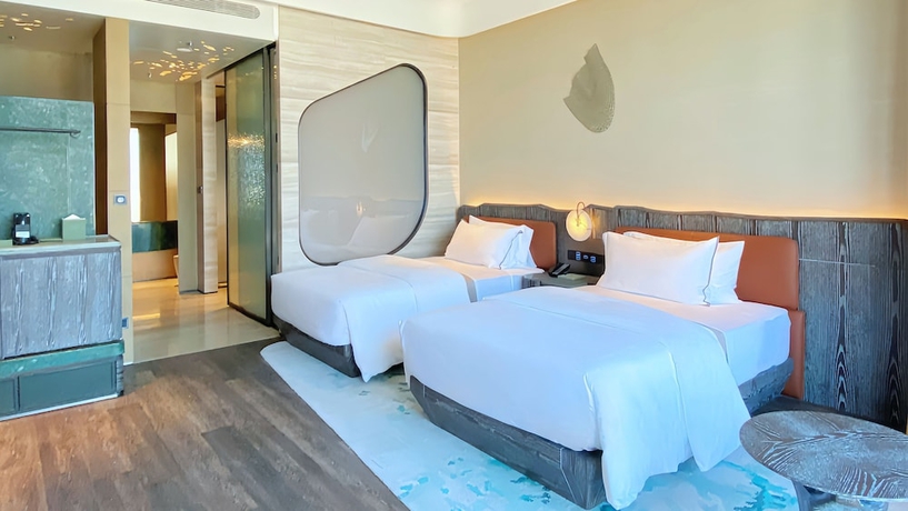 Imagen de la habitación del Hotel The Westin Yantai. Foto 14