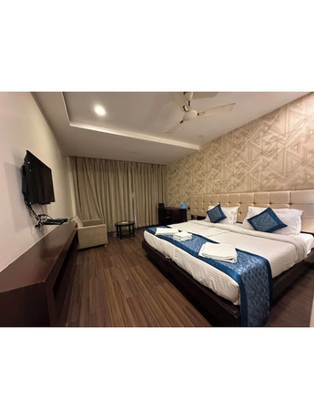 Imagen de la habitación del Hotel The Westinn. Foto 13