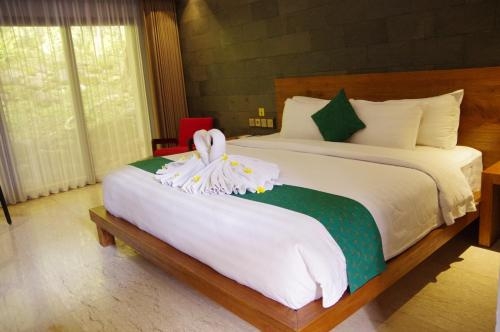 Imagen de la habitación del Hotel The Westlake and Resort Yogyakarta. Foto 6