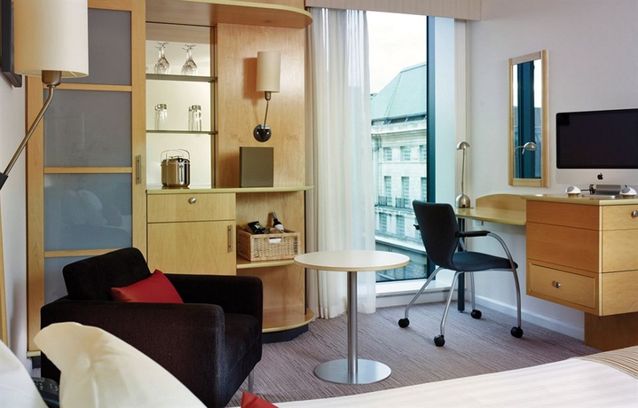 Imagen de la habitación del Hotel The Westminster London, Curio Collection By Hilton. Foto 11