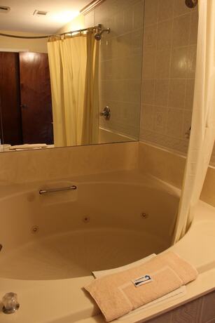 Imagen general del Hotel The Wharf Resort. Foto 2