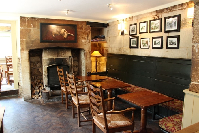 Imagen del bar/restaurante del Hotel The Wheelwrights Arms. Foto 4