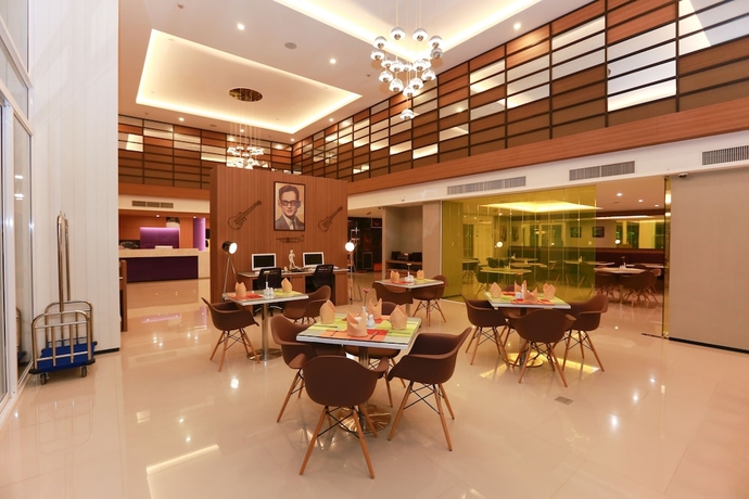 Imagen del bar/restaurante del Hotel The Whisper. Foto 4