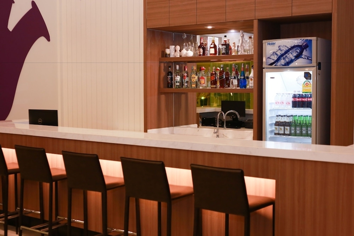 Imagen del bar/restaurante del Hotel The Whisper. Foto 5