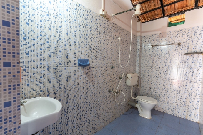 Imagen de la habitación del Hotel The Whispering Lake Resorts. Foto 17
