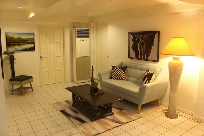 Imagen general del Hotel The White BandB Bacolod. Foto 9
