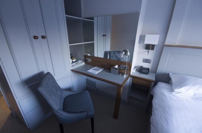 Imagen de la habitación del Hotel The White Hart Inn. Foto 13