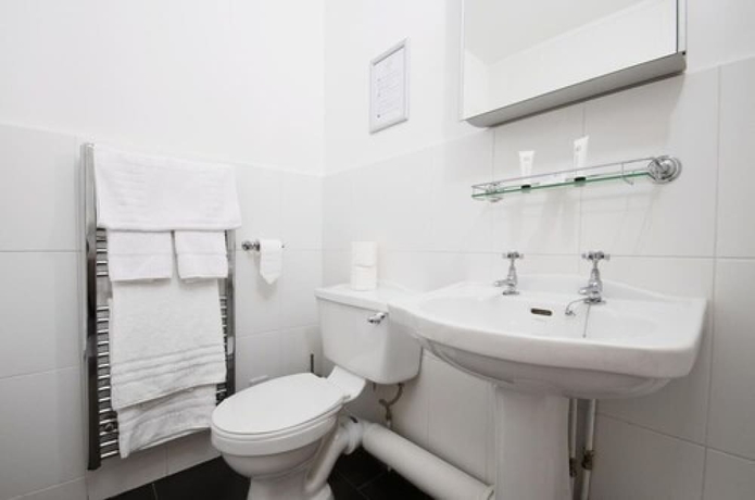 Imagen de la habitación del Hotel The White Hart Inn. Foto 17