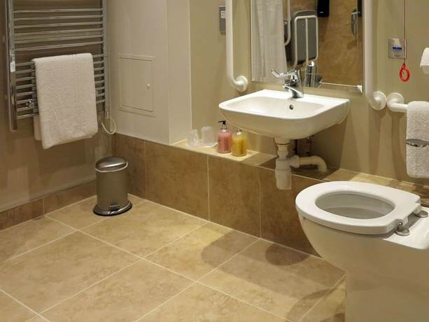 Imagen de la habitación del Hotel The White Hart, Stratton St Margaret. Foto 6