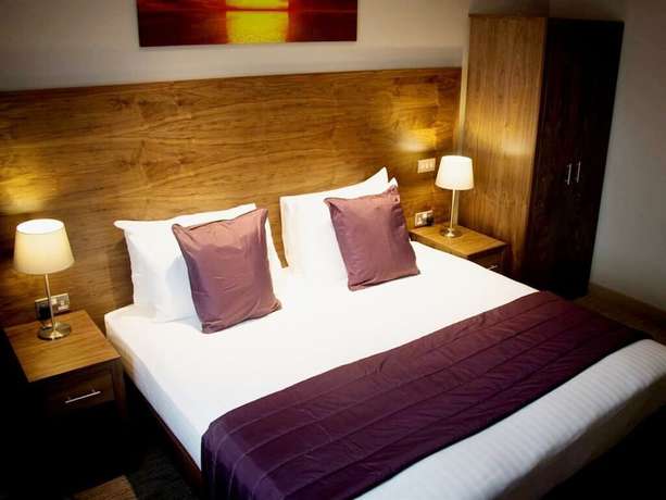 Imagen general del Hotel The White Hart, Stratton St Margaret. Foto 2
