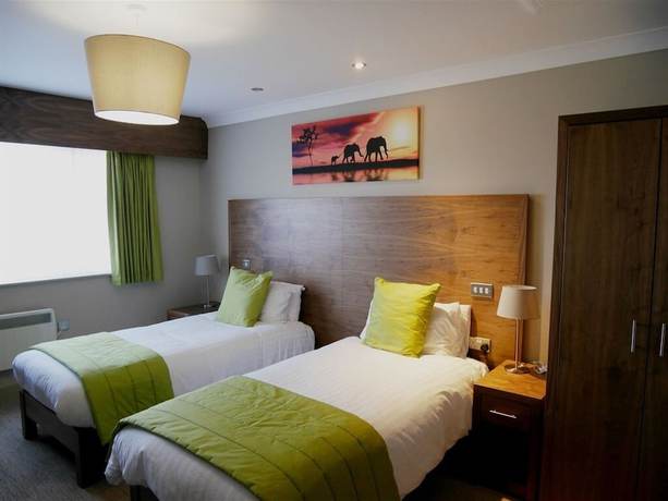 Imagen de la habitación del Hotel The White Hart, Stratton St Margaret. Foto 12