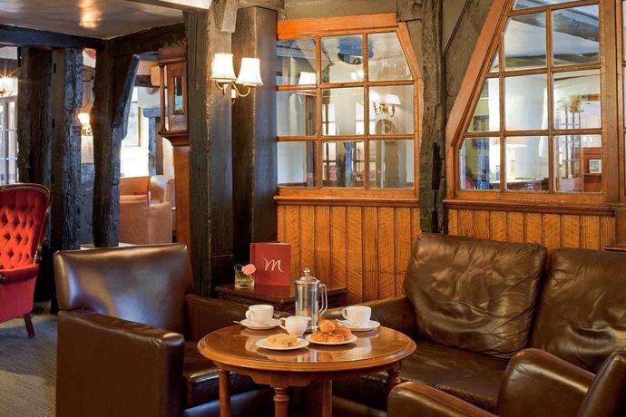 Imagen del bar/restaurante del Hotel The White Horse, Dorking. Foto 8