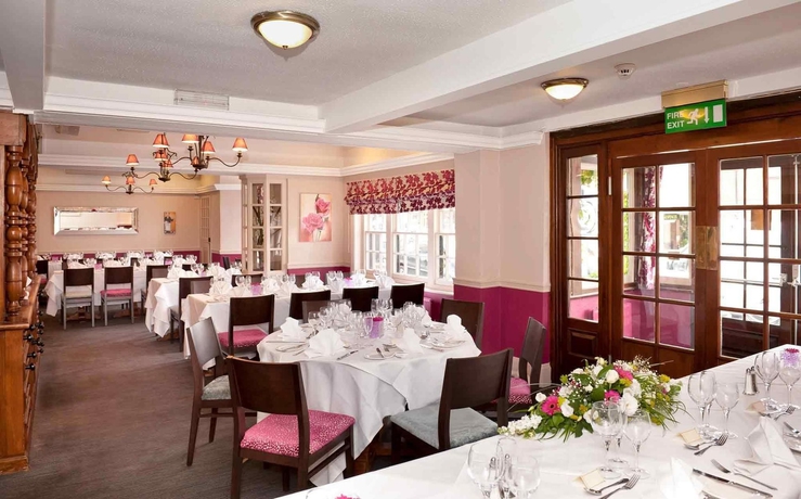 Imagen de los interiores del Hotel The White Horse, Dorking. Foto 11