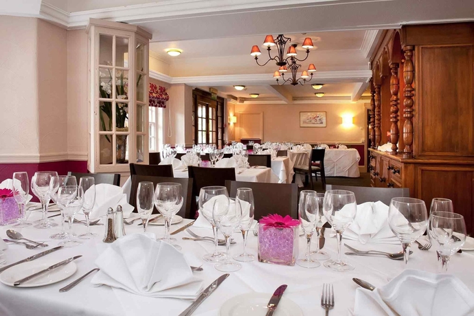 Imagen de los interiores del Hotel The White Horse, Dorking. Foto 12