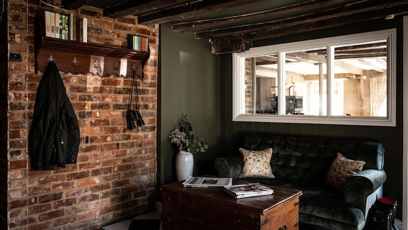 Imagen de los interiores del Hotel The White Horse, Faversham. Foto 16