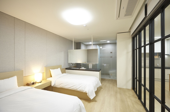 Imagen de la habitación del Hotel The White Hotel. Foto 6