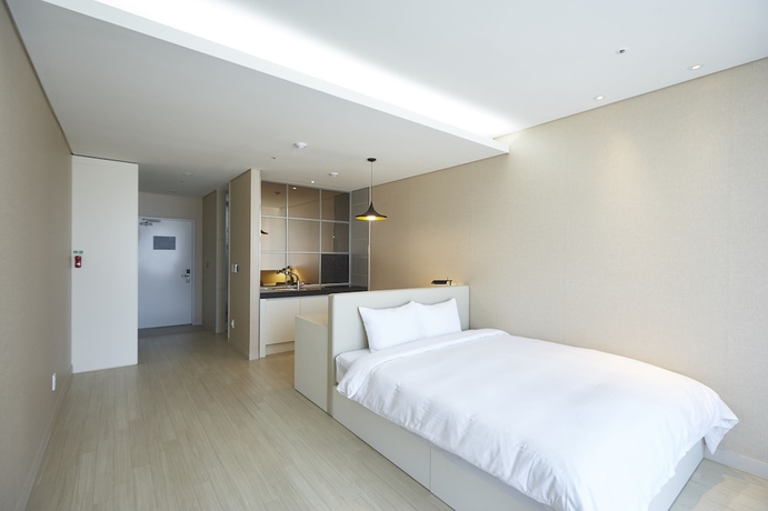 Imagen de la habitación del Hotel The White Hotel. Foto 10