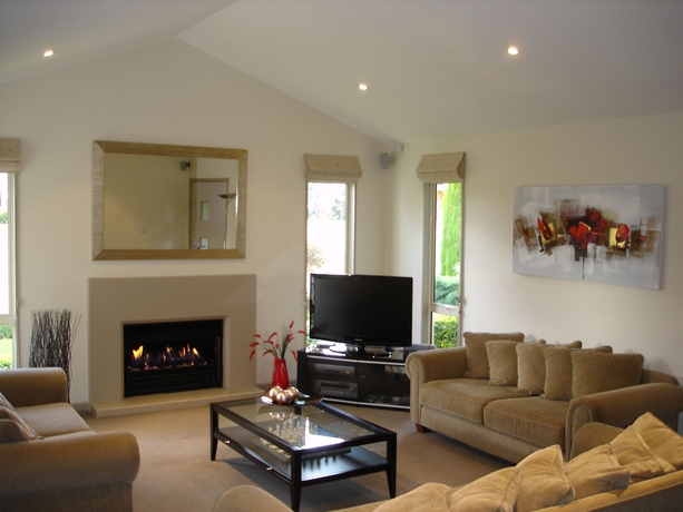 Imagen de los interiores del Hotel The White House Byamp;B. Foto 15