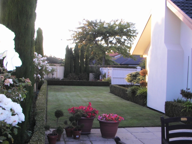 Imagen de los exteriores del Hotel The White House Byamp;B. Foto 14