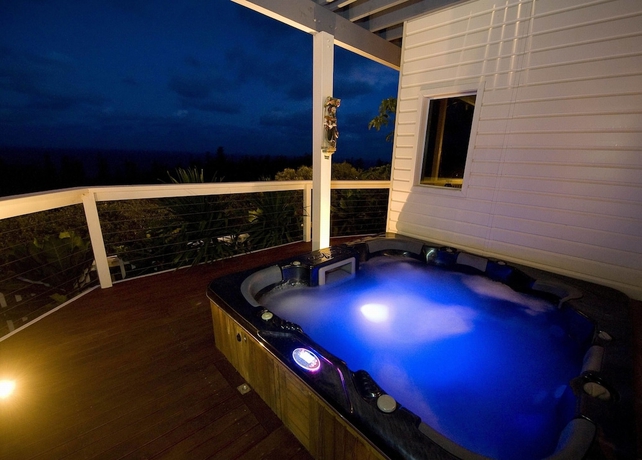 Imagen de la piscina del Hotel The White House. Foto 17