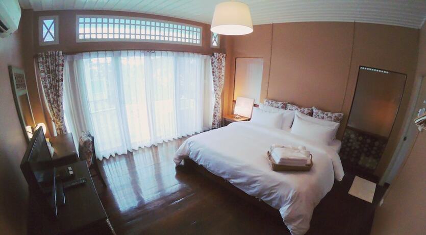 Imagen general del Hotel The White Houses. Foto 4