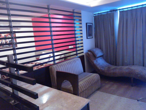 Imagen de la habitación del Hotel The White Klove. Foto 6