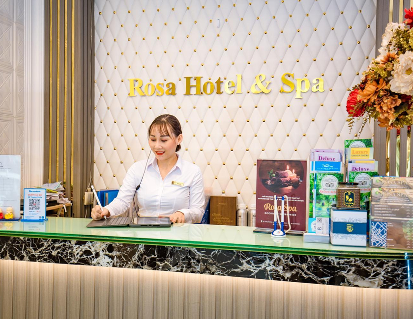 Imagen general del Hotel The White Luxury. Foto 16