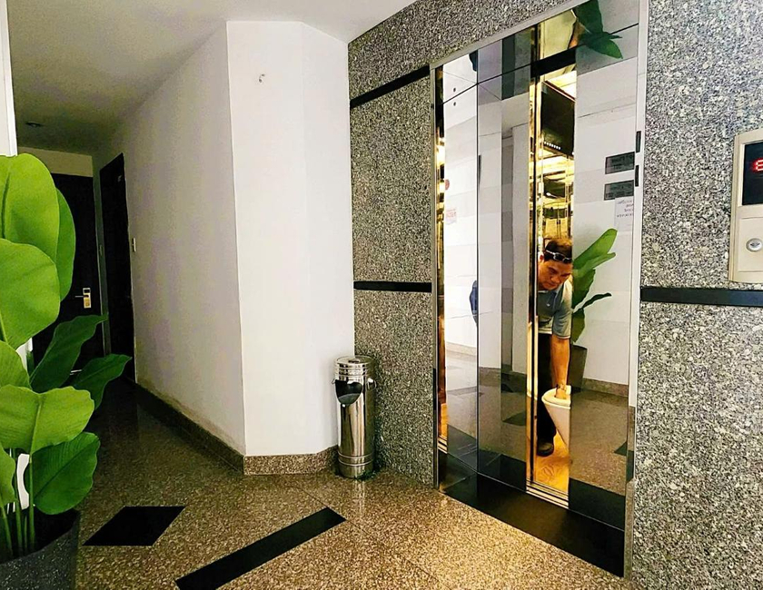 Imagen general del Hotel The White Luxury. Foto 18