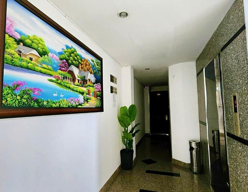 Imagen general del Hotel The White Luxury. Foto 19