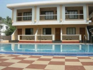 Imagen de la piscina del Hotel The White Orchid Resort. Foto 10