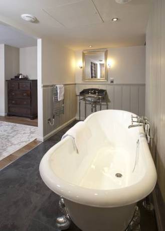 Imagen de la habitación del Hotel The White Swan. Foto 9