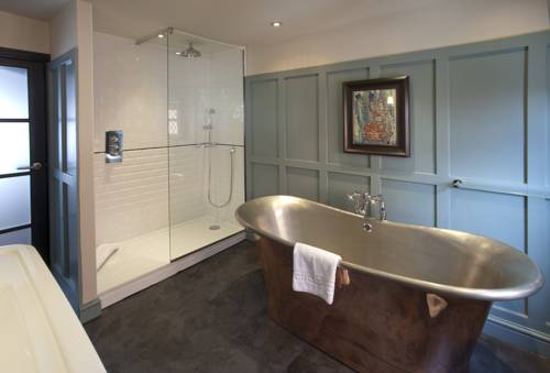 Imagen de la habitación del Hotel The White Swan. Foto 15