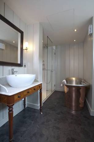Imagen de la habitación del Hotel The White Swan, Stratford-upon-Avon. Foto 2