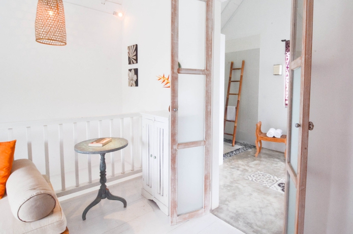 Imagen de la habitación del Hotel The White Villas Ubud. Foto 9