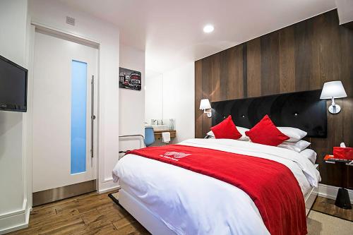 Imagen de la habitación del Hotel The Whitechapel. Foto 3