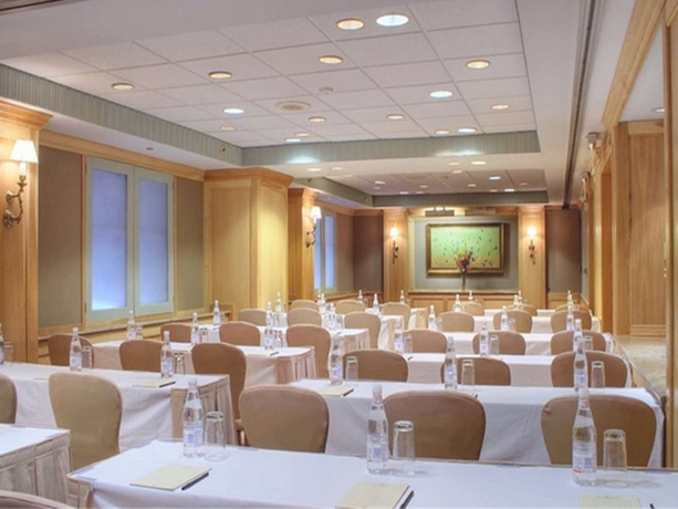 Imagen general del Hotel The Whitehall. Foto 6