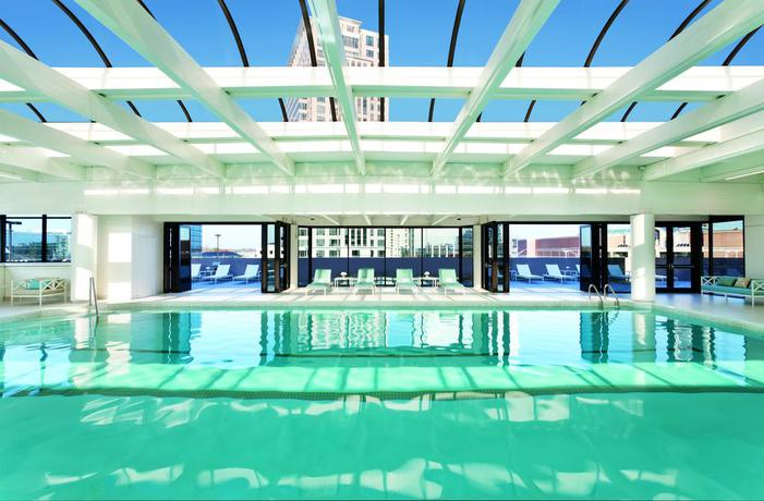 Imagen de la piscina del Hotel The Whitley, A Luxury Collection , Atlanta Buckhead. Foto 15
