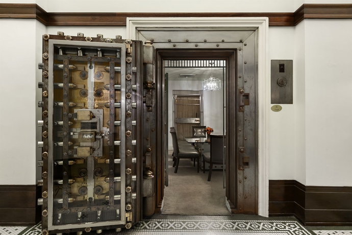 Imagen de los interiores del Hotel The Whitney, Nueva orleans. Foto 6
