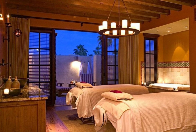 Imagen de los interiores del Hotel The Wigwam. Foto 12