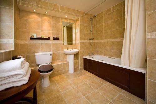Imagen general del Hotel The Wild Boar Country House Hotel. Foto 2