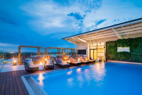 Imagen de la piscina del Hotel The William Inglis - Mgallery Collection. Foto 20